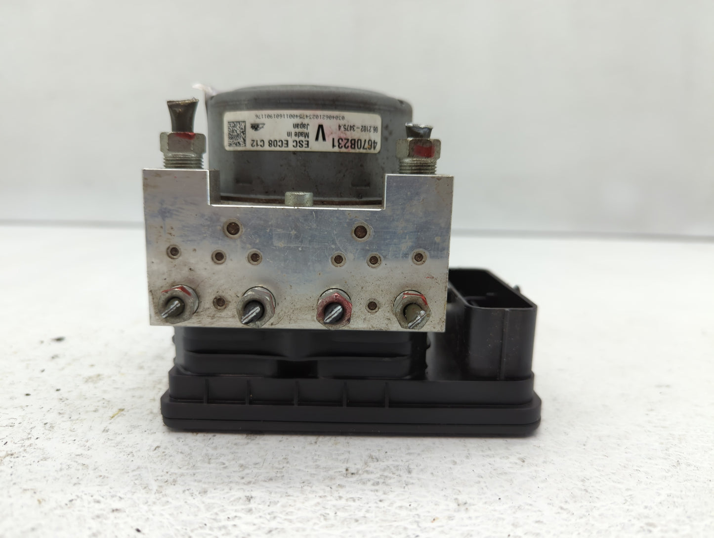 2014-2016 Mitsubishi Outlander ABS Pump Control Module Replacement P/N:4670B231 Fits Fits 2014 2015 2016 OEM Used Auto Parts