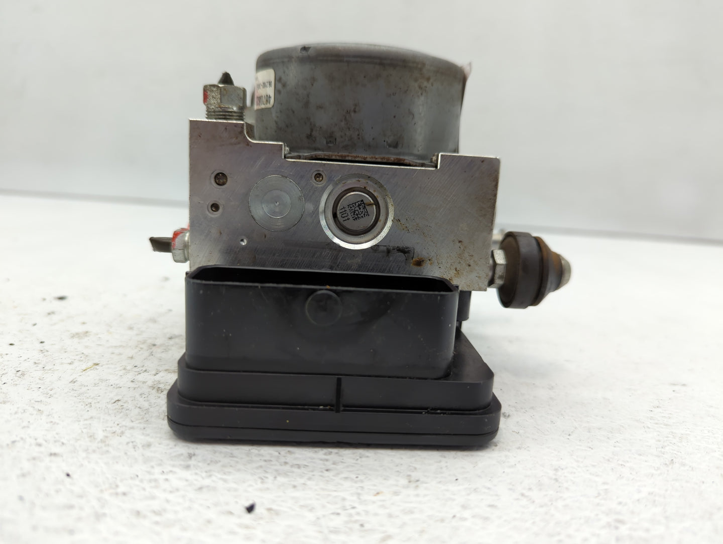 2014-2016 Mitsubishi Outlander ABS Pump Control Module Replacement P/N:4670B231 Fits Fits 2014 2015 2016 OEM Used Auto Parts