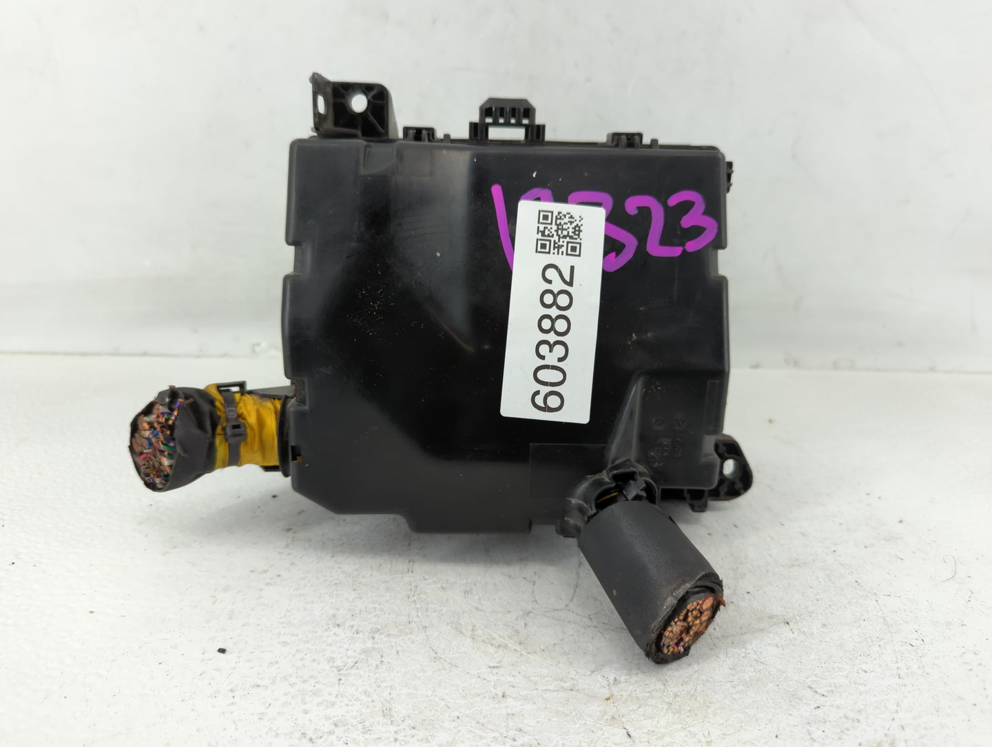 2016 Mitsubishi Outlander Fusebox Fuse Box Panel Relay Module P/N:7594>PP<NA Fits OEM Used Auto Parts - Oemusedautoparts1.co