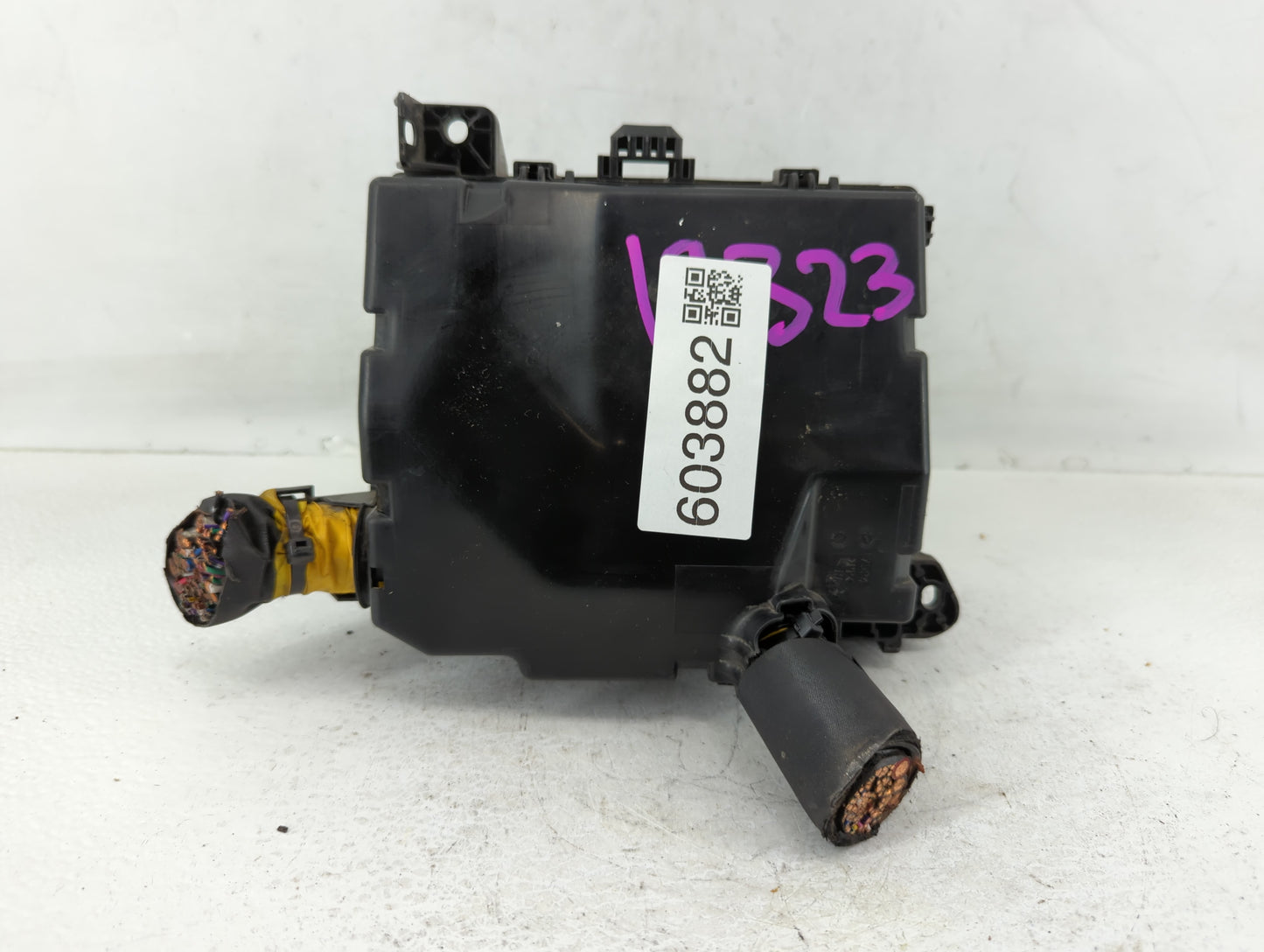 2016 Mitsubishi Outlander Fusebox Fuse Box Panel Relay Module P/N:7594>PP<NA Fits OEM Used Auto Parts - Oemusedautoparts1.co