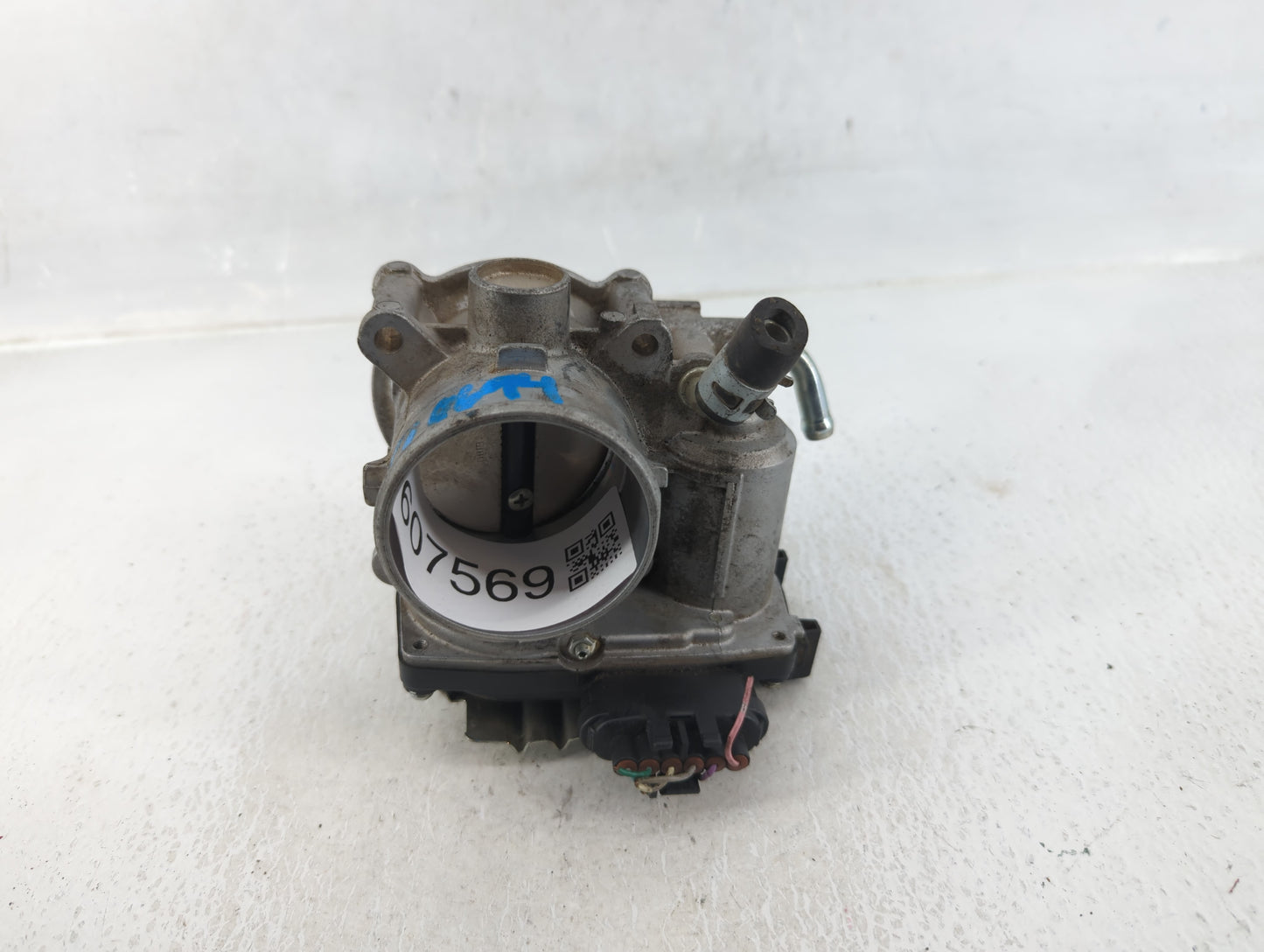 2013-2017 Mitsubishi Outlander Throttle Body Fits Fits 2013 2014 2015 2016 2017 OEM Used Auto Parts - Oemusedautoparts1.com