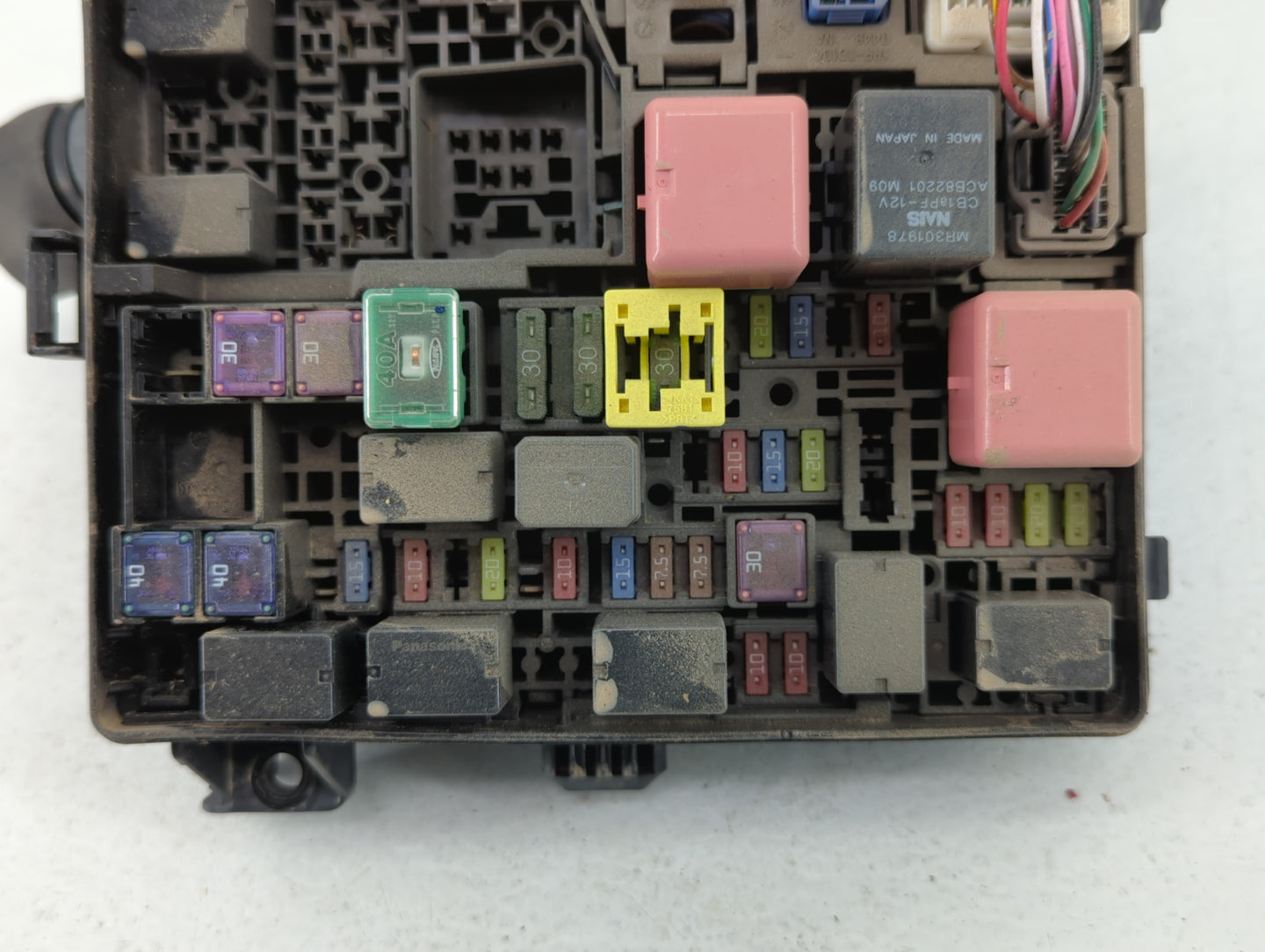 2014-2016 Mitsubishi Outlander Fusebox Fuse Box Panel Relay Module P/N:7594 Fits Fits 2014 2015 2016 OEM Used Auto Parts - O