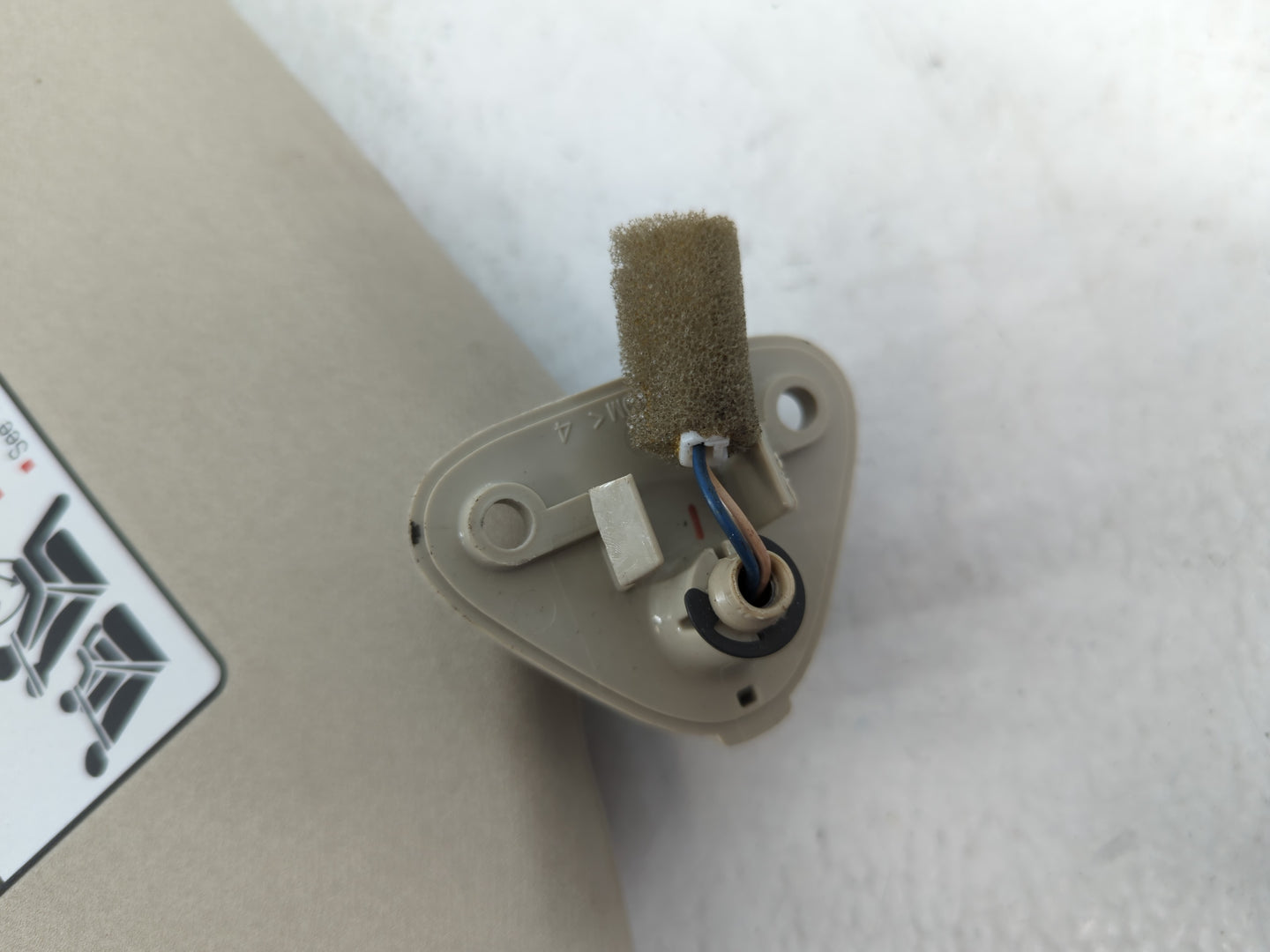 2016 Mitsubishi Outlander Sun Visor Shade Replacement Passenger Right Mirror Fits OEM Used Auto Parts - Oemusedautoparts1.co