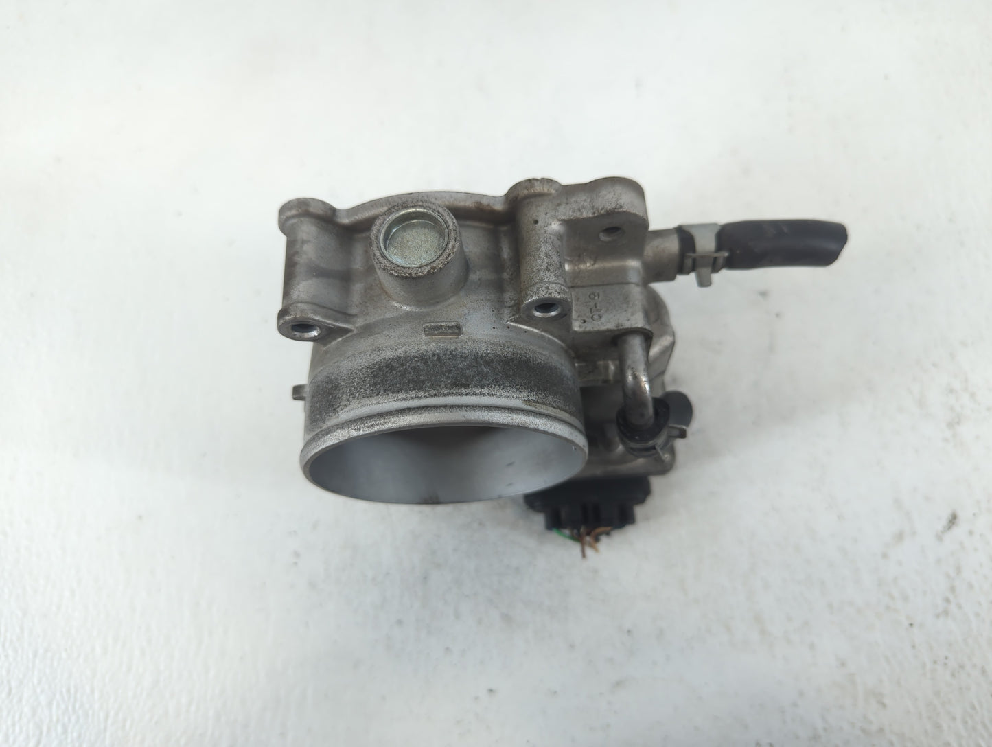 2016 Mitsubishi Outlander Throttle Body P/N:35100-3CAA0 Fits OEM Used Auto Parts - Oemusedautoparts1.com