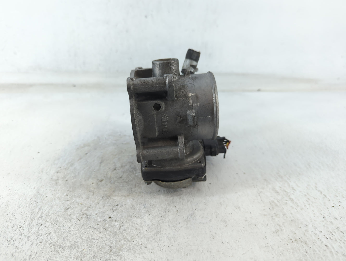 2013-2017 Mitsubishi Outlander Throttle Body P/N:57021 Fits Fits 2013 2014 2015 2016 2017 OEM Used Auto Parts - Oemusedautop