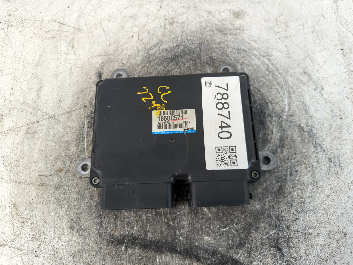 2016 Mitsubishi Outlander PCM Engine Control Computer ECU ECM PCU OEM Fits OEM Used Auto Parts - Oemusedautoparts1.com