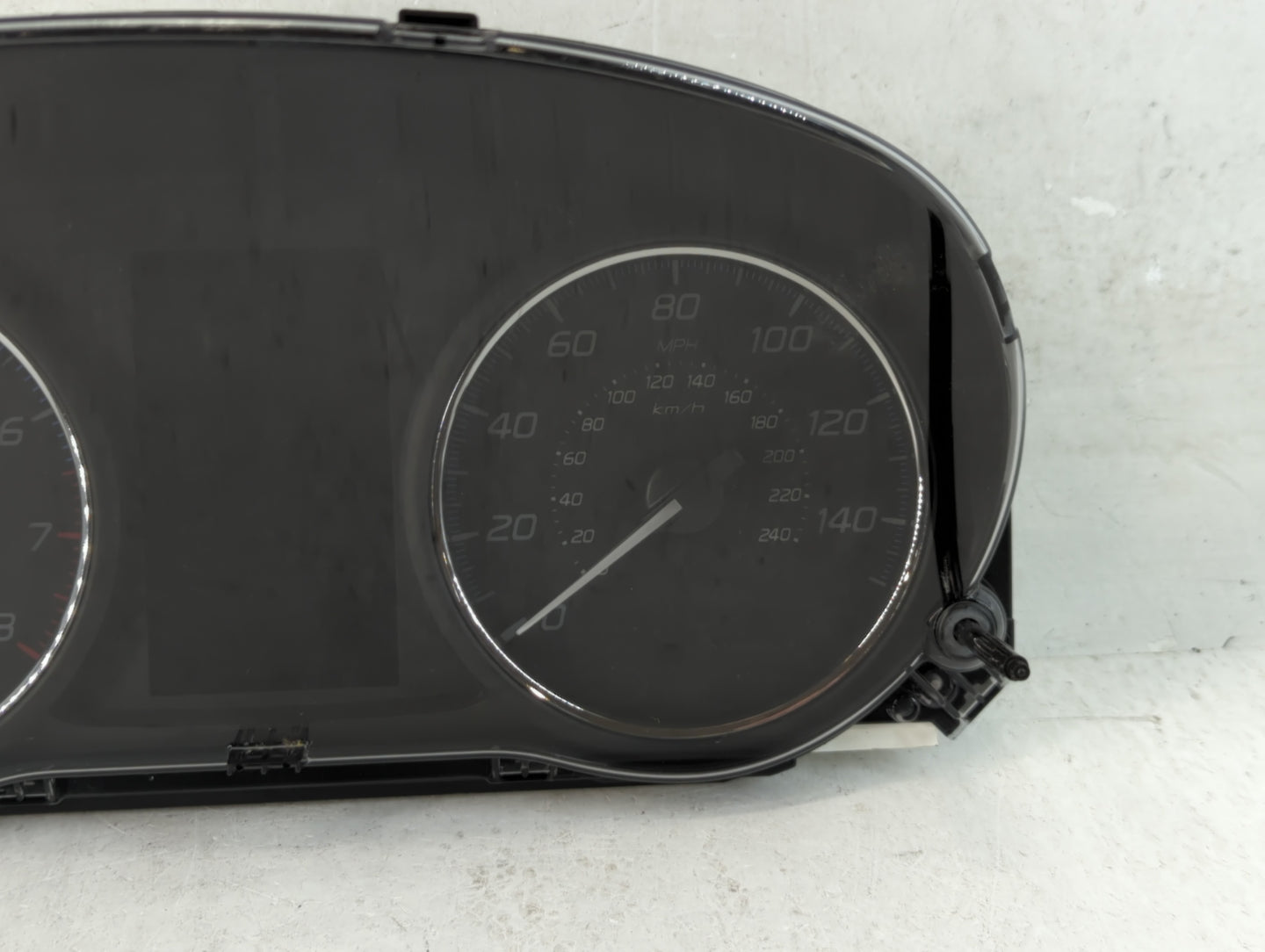 2016 Mitsubishi Outlander Instrument Cluster Speedometer Gauges P/N:81000301 Fits OEM Used Auto Parts - Oemusedautoparts1.co