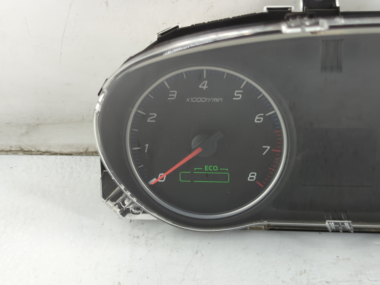 2016 Mitsubishi Outlander Instrument Cluster Speedometer Gauges P/N:1204080418185 8100C299 Fits OEM Used Auto Parts - Oemuse