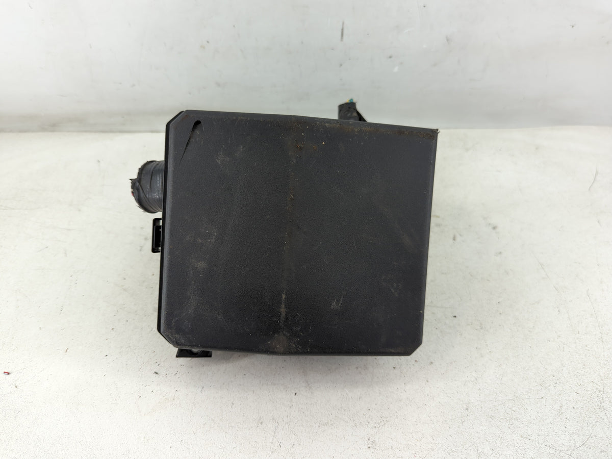 2012-2017 Mitsubishi Outlander Sport Fusebox Fuse Box Panel Relay Module P/N:8565A268 Fits Fits 2012 2013 2014 2015 2016 201