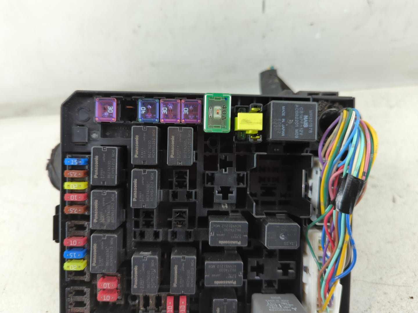 2012-2017 Mitsubishi Outlander Sport Fusebox Fuse Box Panel Relay Module P/N:8565A268 Fits Fits 2012 2013 2014 2015 2016 201