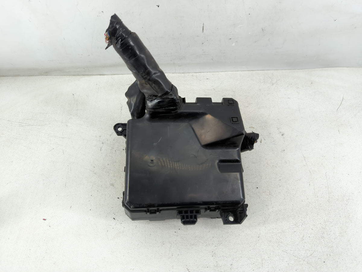 2012-2017 Mitsubishi Outlander Sport Fusebox Fuse Box Panel Relay Module P/N:8565A268 Fits Fits 2012 2013 2014 2015 2016 201
