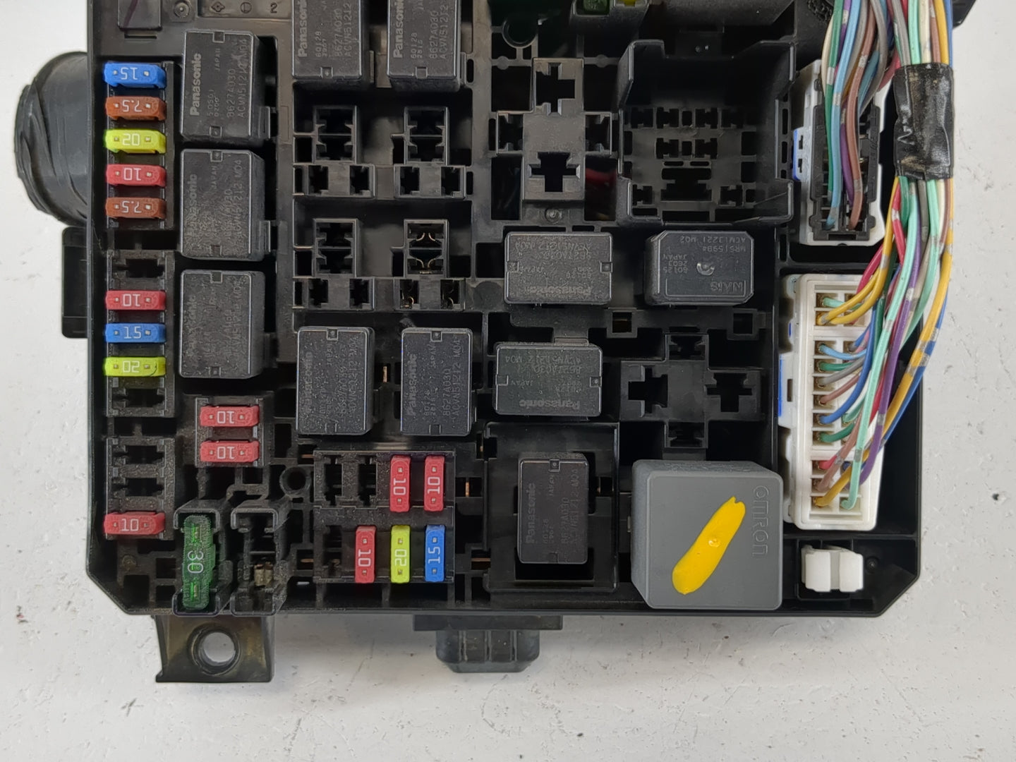 2012-2017 Mitsubishi Outlander Sport Fusebox Fuse Box Panel Relay Module P/N:8565A268 Fits Fits 2012 2013 2014 2015 2016 201