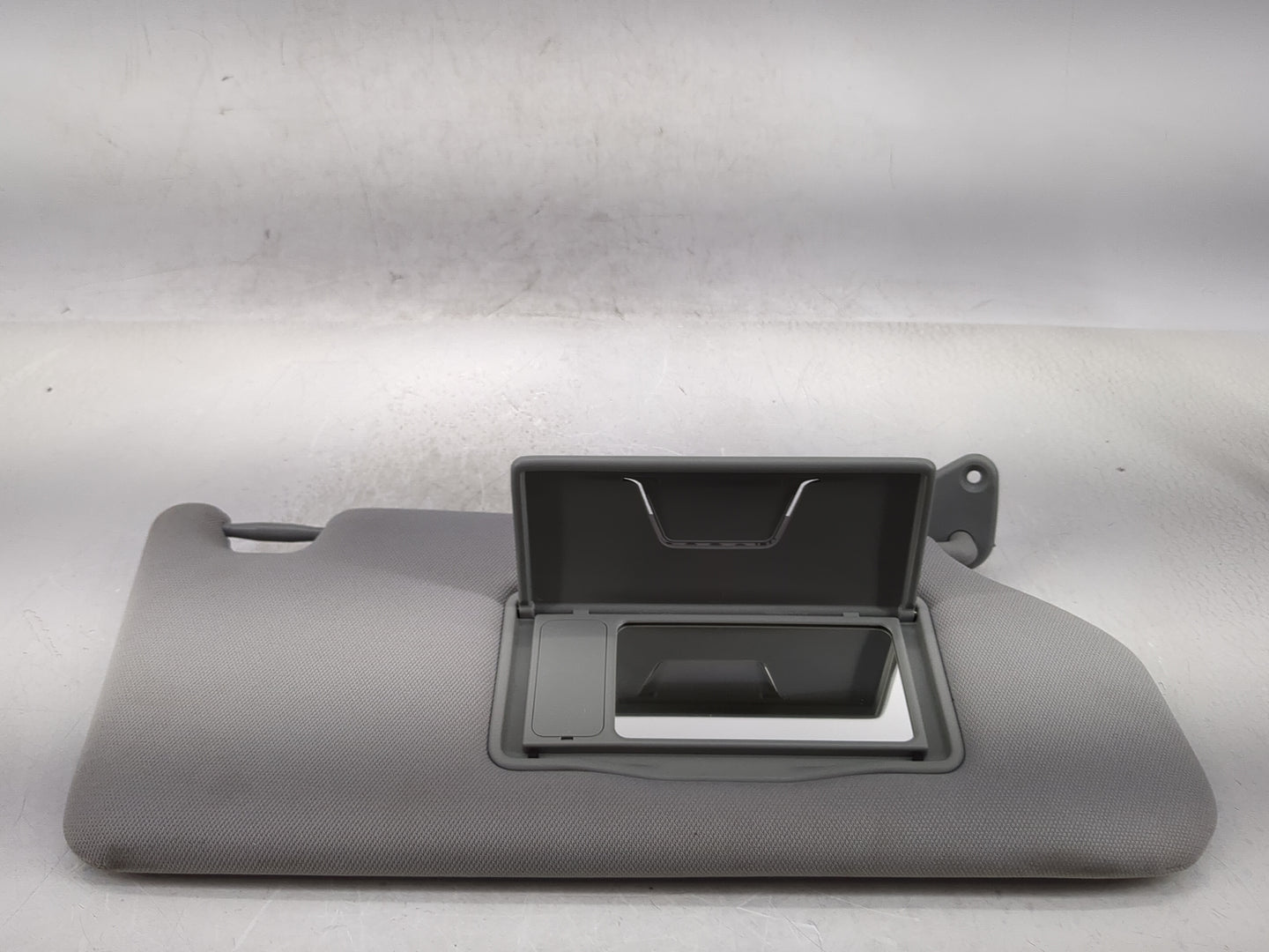 2016-2017 Mitsubishi Outlander Sport Sun Visor Shade Replacement Passenger Right Mirror Fits Fits 2016 2017 OEM Used Auto Pa