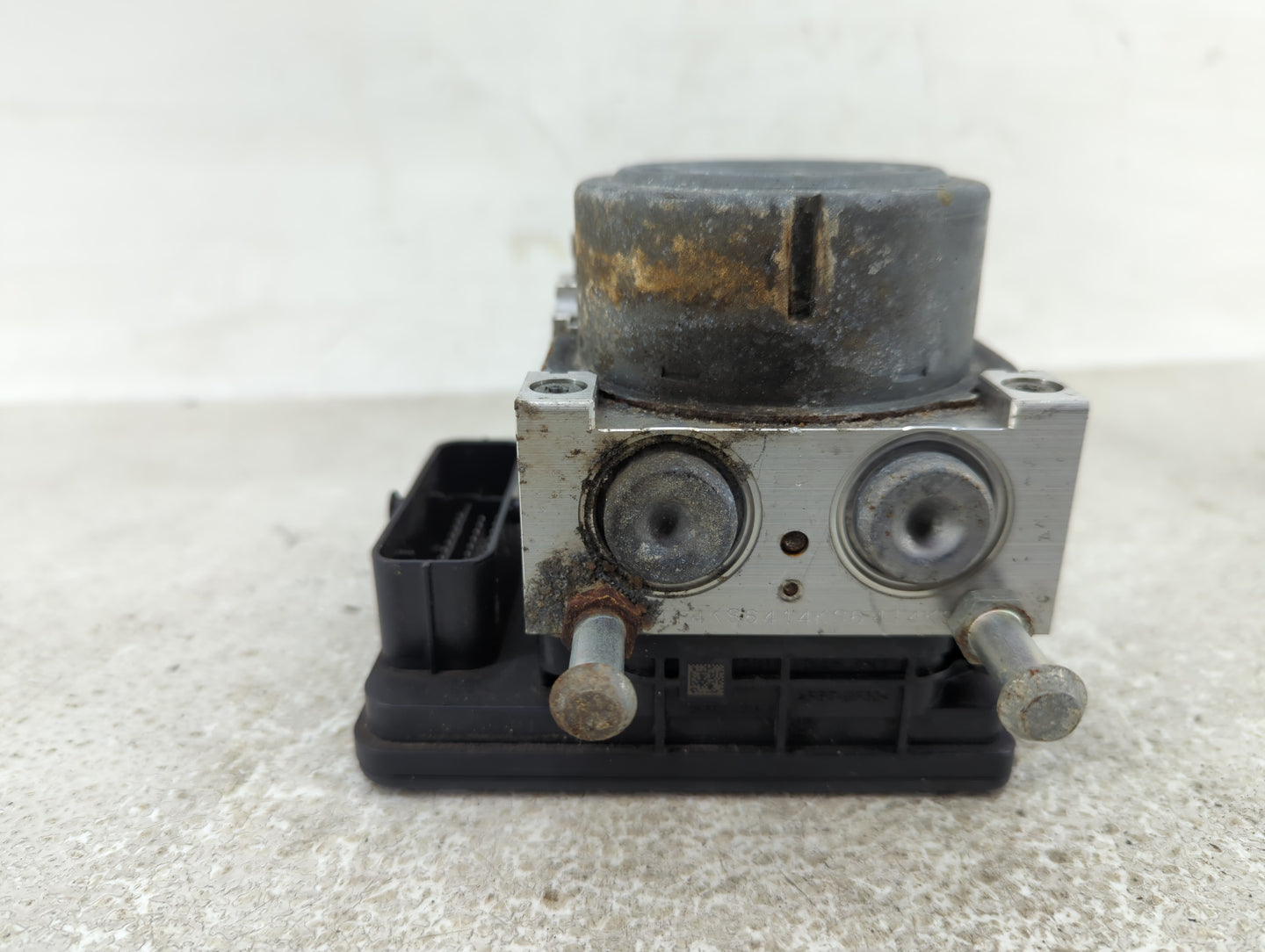 2014-2017 Mitsubishi Outlander Sport ABS Pump Control Module Replacement P/N:4670B262 Fits Fits 2014 2015 2016 2017 OEM Used