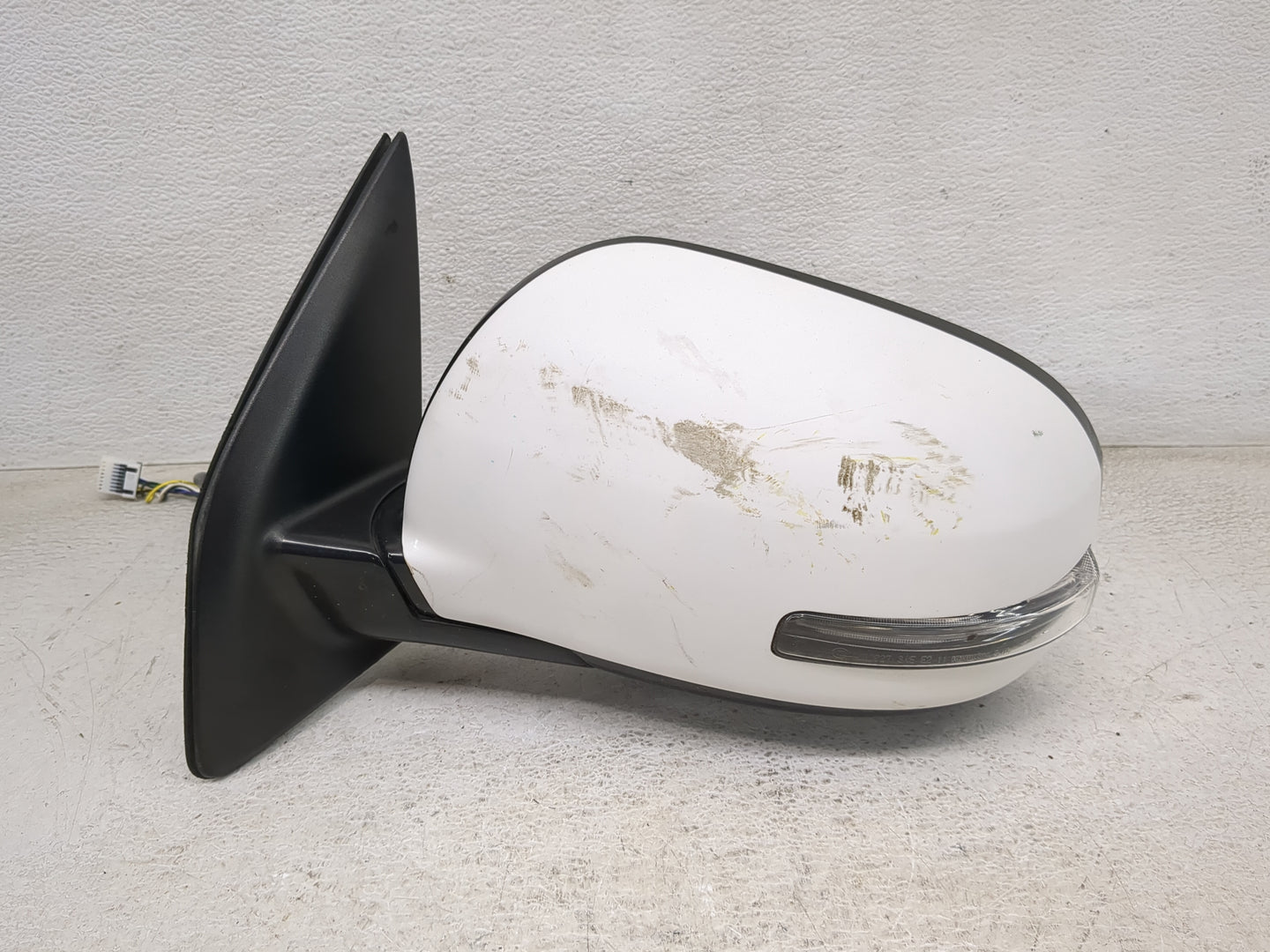 2015-2017 Mitsubishi Outlander Sport Driver Side View Mirror - Left Door Mirror OEM Used - Oemusedautoparts1.com