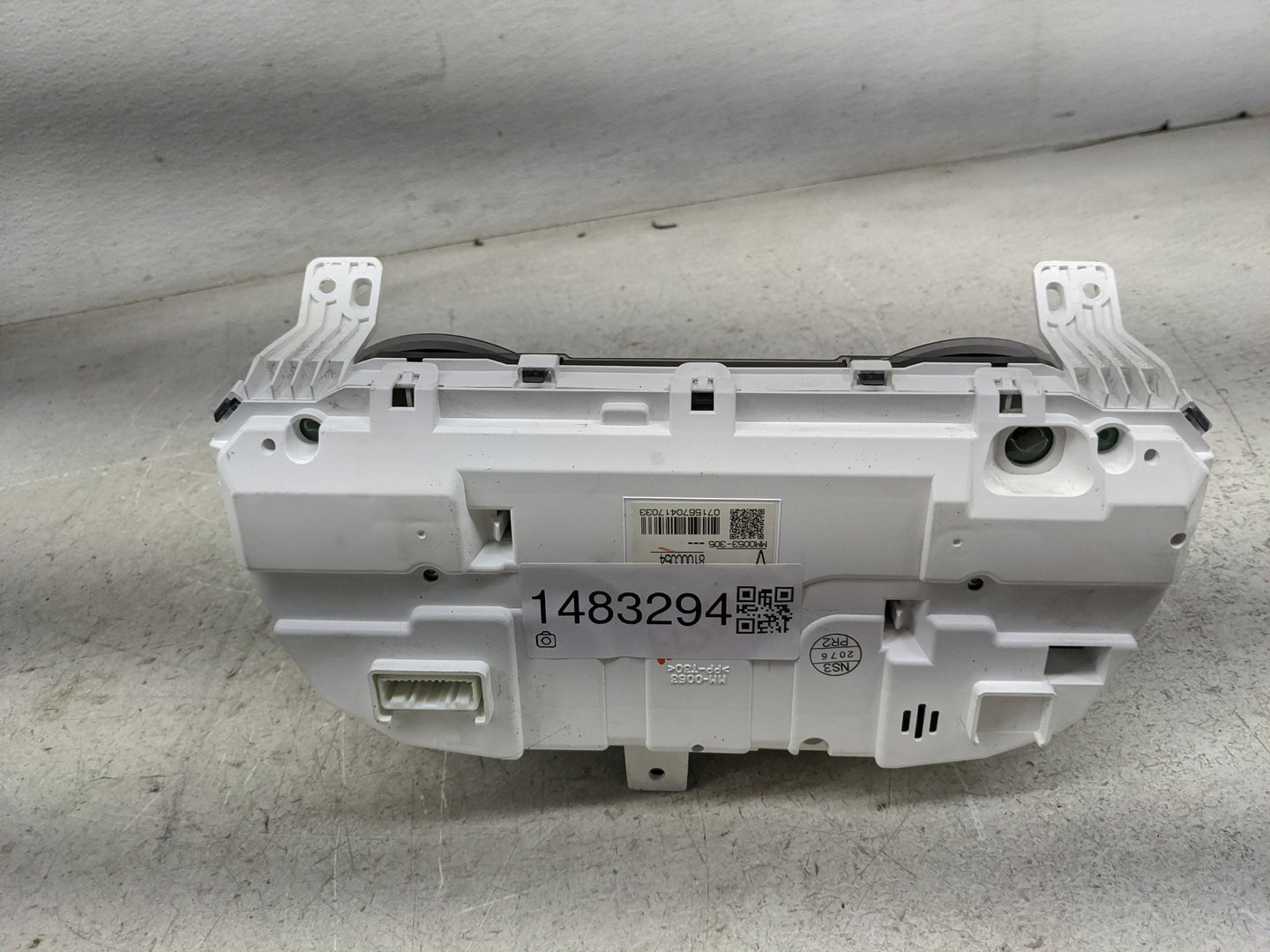 2013-2017 Mitsubishi Outlander Sport Instrument Cluster Speedometer Gauges P/N:MM0053-305 Miles: Fits OEM Used Auto Parts - 