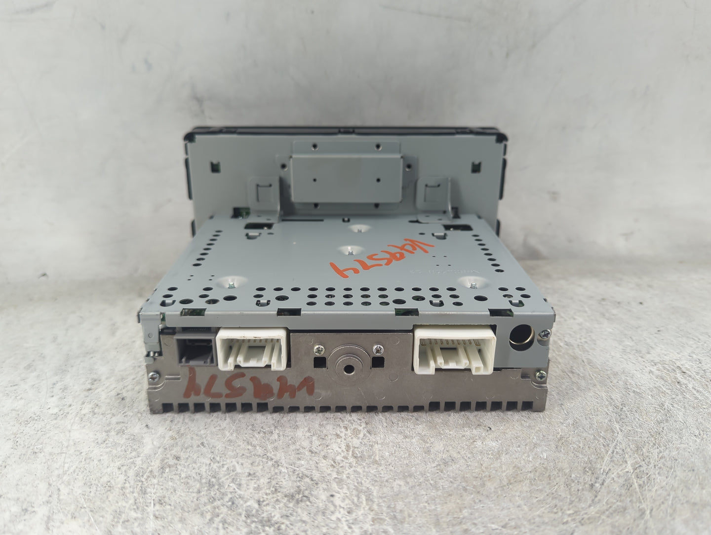 2016 Mitsubishi Outlander Sport Radio AM FM Cd Player Receiver Replacement P/N:8701A185 DY-1MU3R45-T-J2 Fits OEM Used Auto P