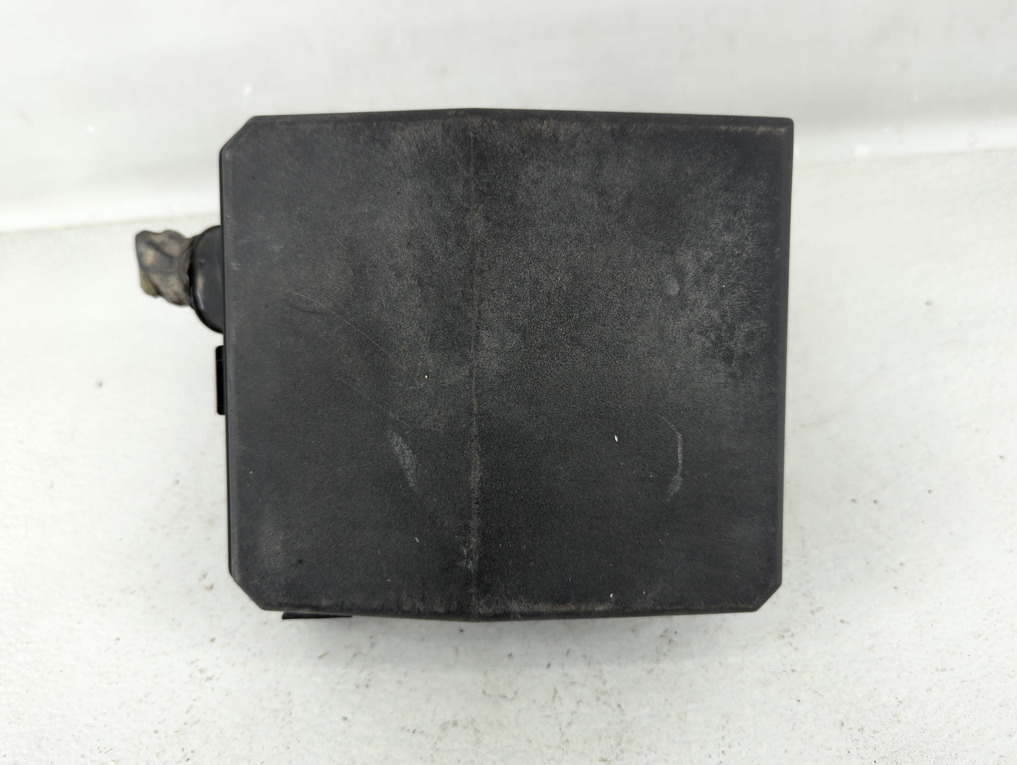 2016 Mitsubishi Outlander Sport Fusebox Fuse Box Panel Relay Module Fits OEM Used Auto Parts - Oemusedautoparts1.com