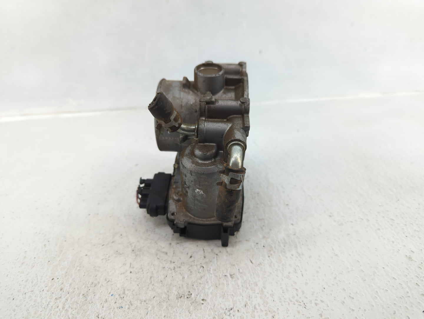 2016 Mitsubishi Outlander Sport Throttle Body P/N:6620 0862 67021 Fits OEM Used Auto Parts - Oemusedautoparts1.com