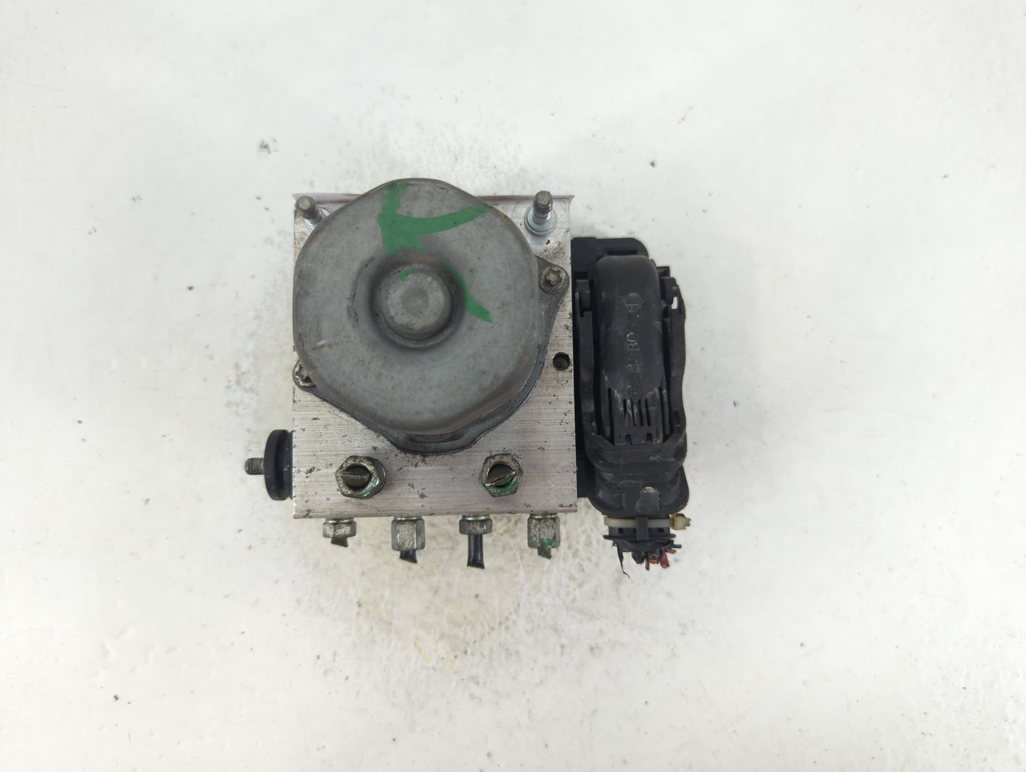 2017-2018 Nissan Altima ABS Pump Control Module Replacement P/N:47660-9HU0A Fits Fits 2017 2018 OEM Used Auto Parts - Oemuse