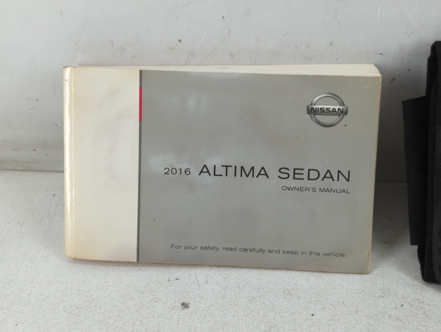 2016 Nissan Altima Owners Manual Book Guide P/N:OM16EA 0L33U0 OEM Used Auto Parts - Oemusedautoparts1.com