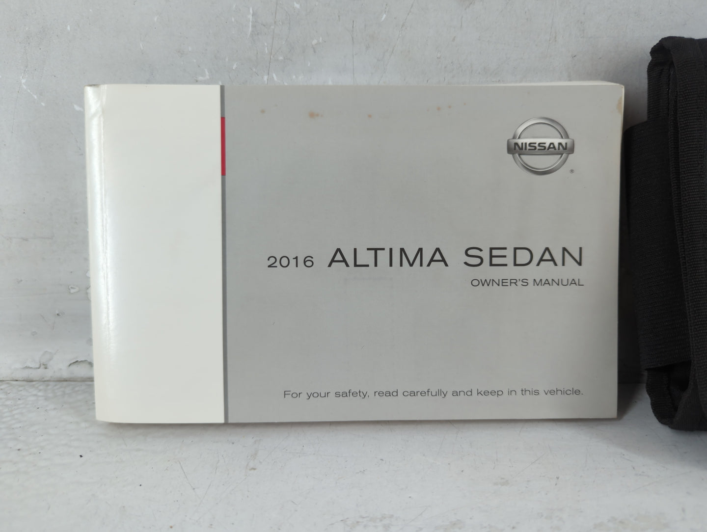 2016 Nissan Altima Owners Manual Book Guide P/N:OM16EA 0L33U0 OEM Used Auto Parts - Oemusedautoparts1.com