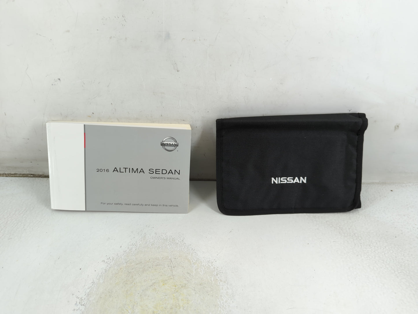 2016 Nissan Altima Owners Manual Book Guide P/N:OM16EA 0L33U1 OEM Used Auto Parts - Oemusedautoparts1.com