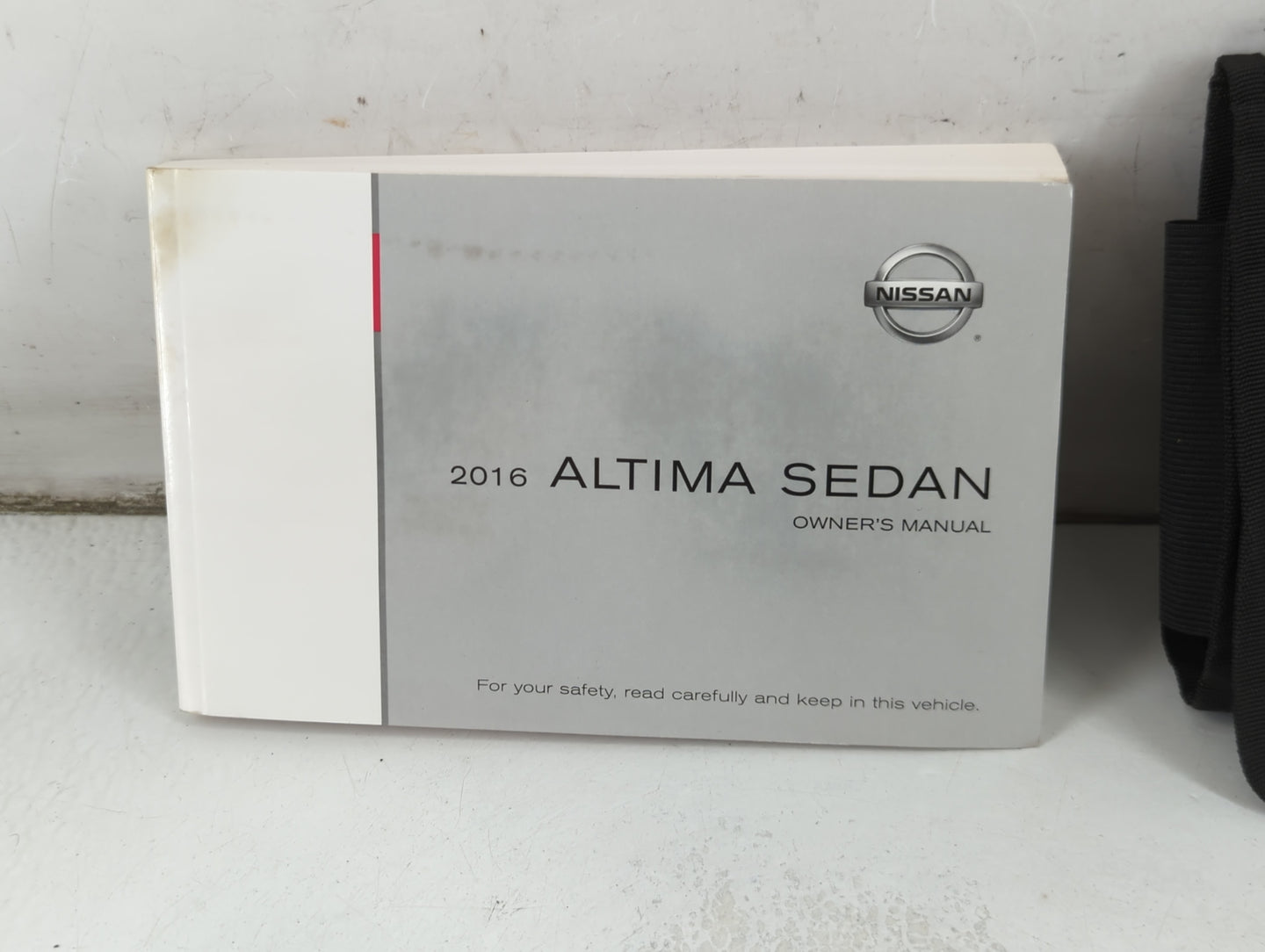 2016 Nissan Altima Owners Manual Book Guide P/N:OM16EA 0L33U1 OEM Used Auto Parts - Oemusedautoparts1.com