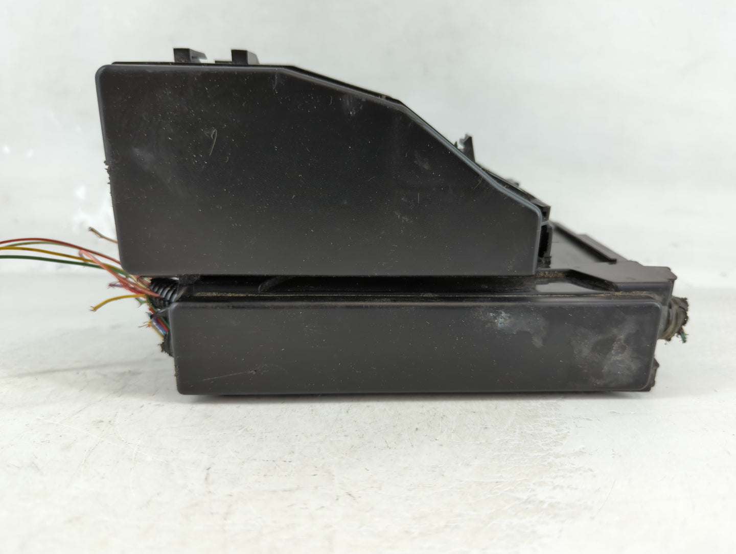 2016-2017 Nissan Altima Fusebox Fuse Box Panel Relay Module P/N:7254-5763-30 Fits Fits 2016 2017 OEM Used Auto Parts - Oemus