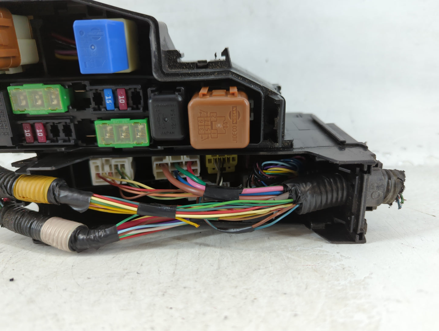 2016-2017 Nissan Altima Fusebox Fuse Box Panel Relay Module P/N:7254-5763-30 Fits Fits 2016 2017 OEM Used Auto Parts - Oemus