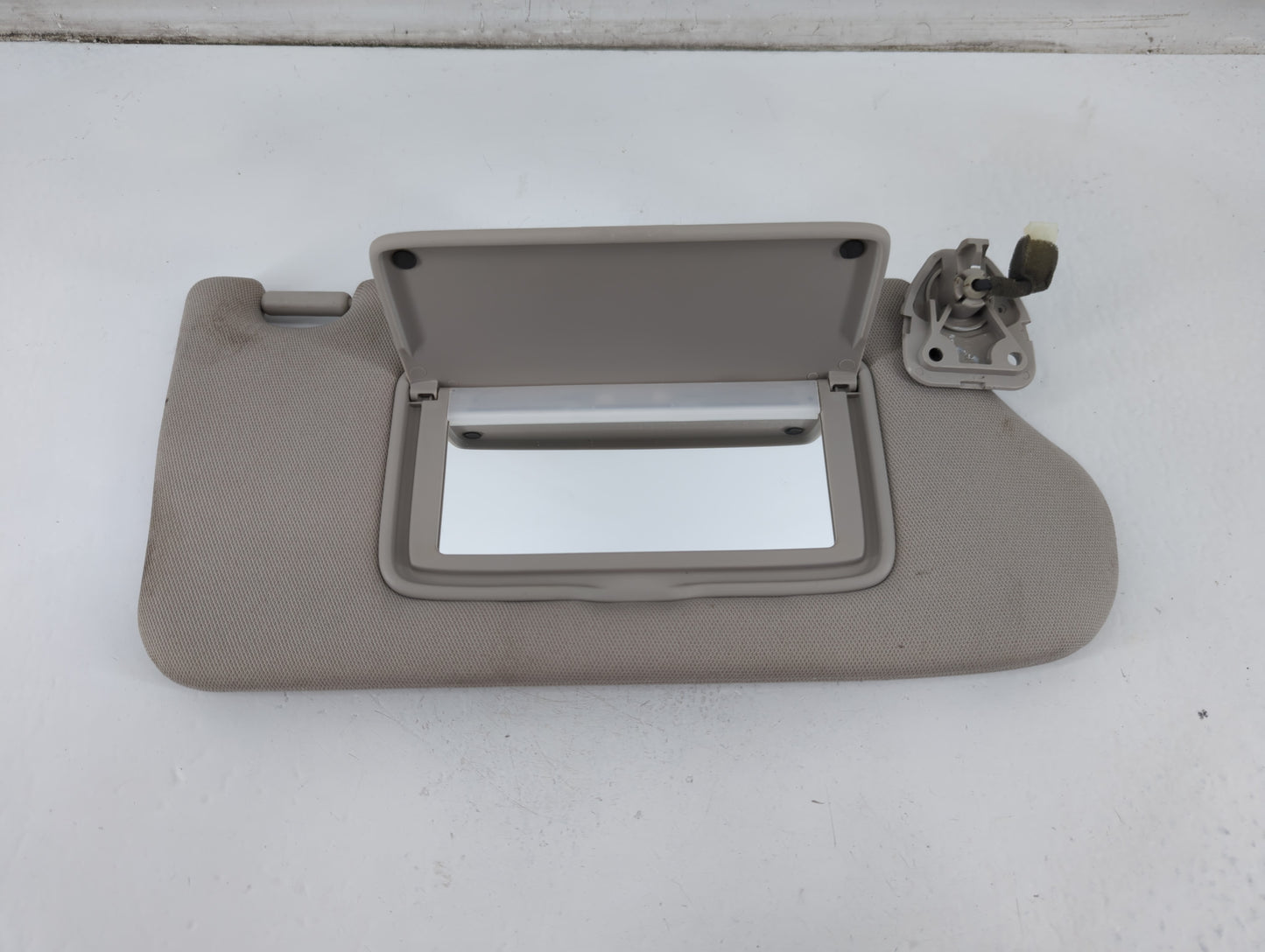 2013-2018 Nissan Altima Sun Visor Shade Replacement Passenger Right Mirror Fits Fits 2013 2014 2015 2016 2017 2018 OEM Used 