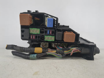 2016-2017 Nissan Altima Fusebox Fuse Box Panel Relay Module P/N:7254-5763-30 Fits Fits 2016 2017 OEM Used Auto Parts