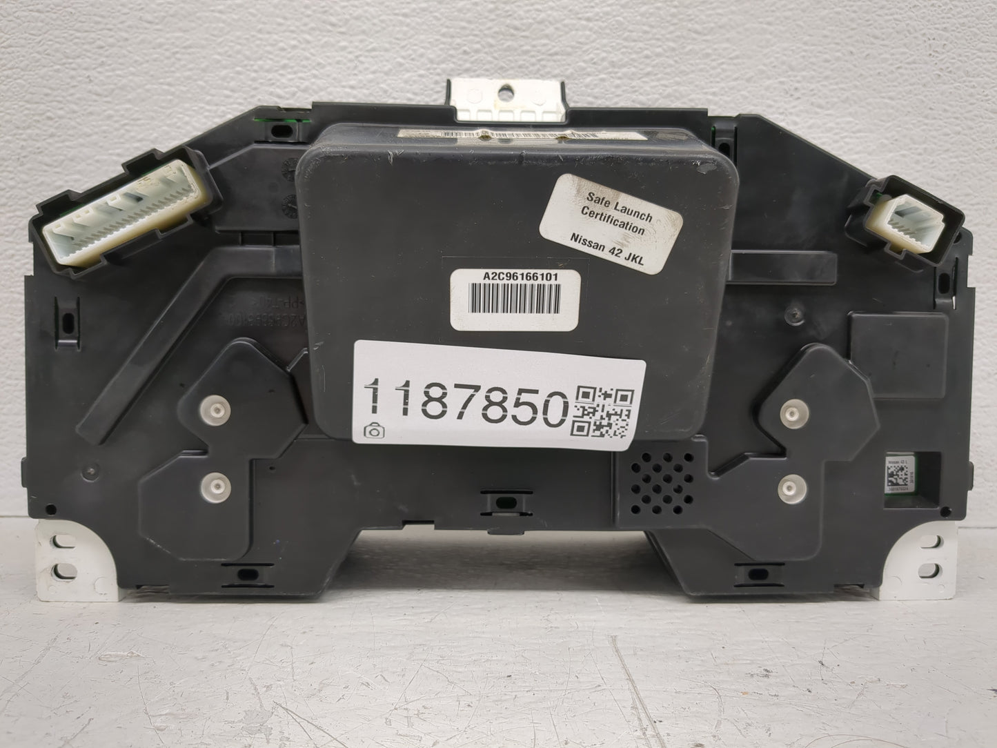 2016-2017 Nissan Altima Instrument Cluster Speedometer Gauges P/N:24810 9HS8B Fits Fits 2016 2017 OEM Used Auto Parts - Oemu
