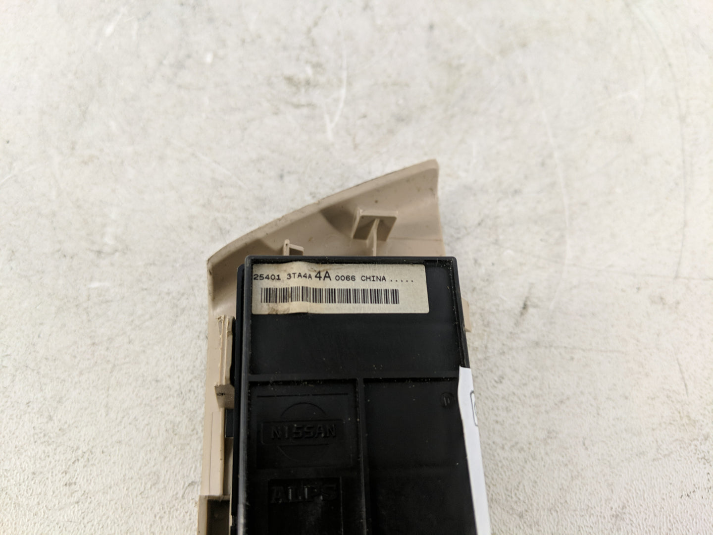 2013-2018 Nissan Altima Master Power Window Switch Replacement Driver Side Left P/N:25401 3TA4A Fits OEM Used Auto Parts - O