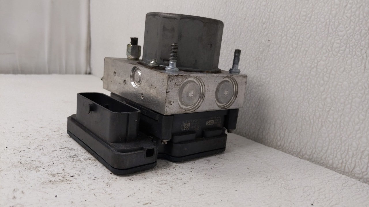 2016-2017 Nissan Altima ABS Pump Control Module Replacement P/N:2265106527 47660 9HS0A Fits Fits 2016 2017 OEM Used Auto Par