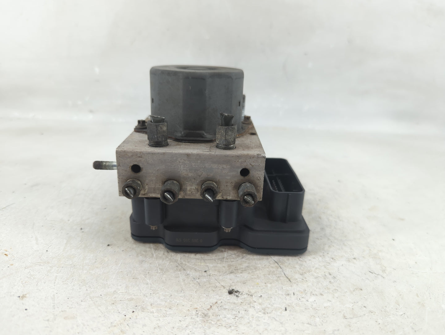 2016-2017 Nissan Altima ABS Pump Control Module Replacement P/N:0 265 255 176 Fits Fits 2016 2017 OEM Used Auto Parts - Oemu