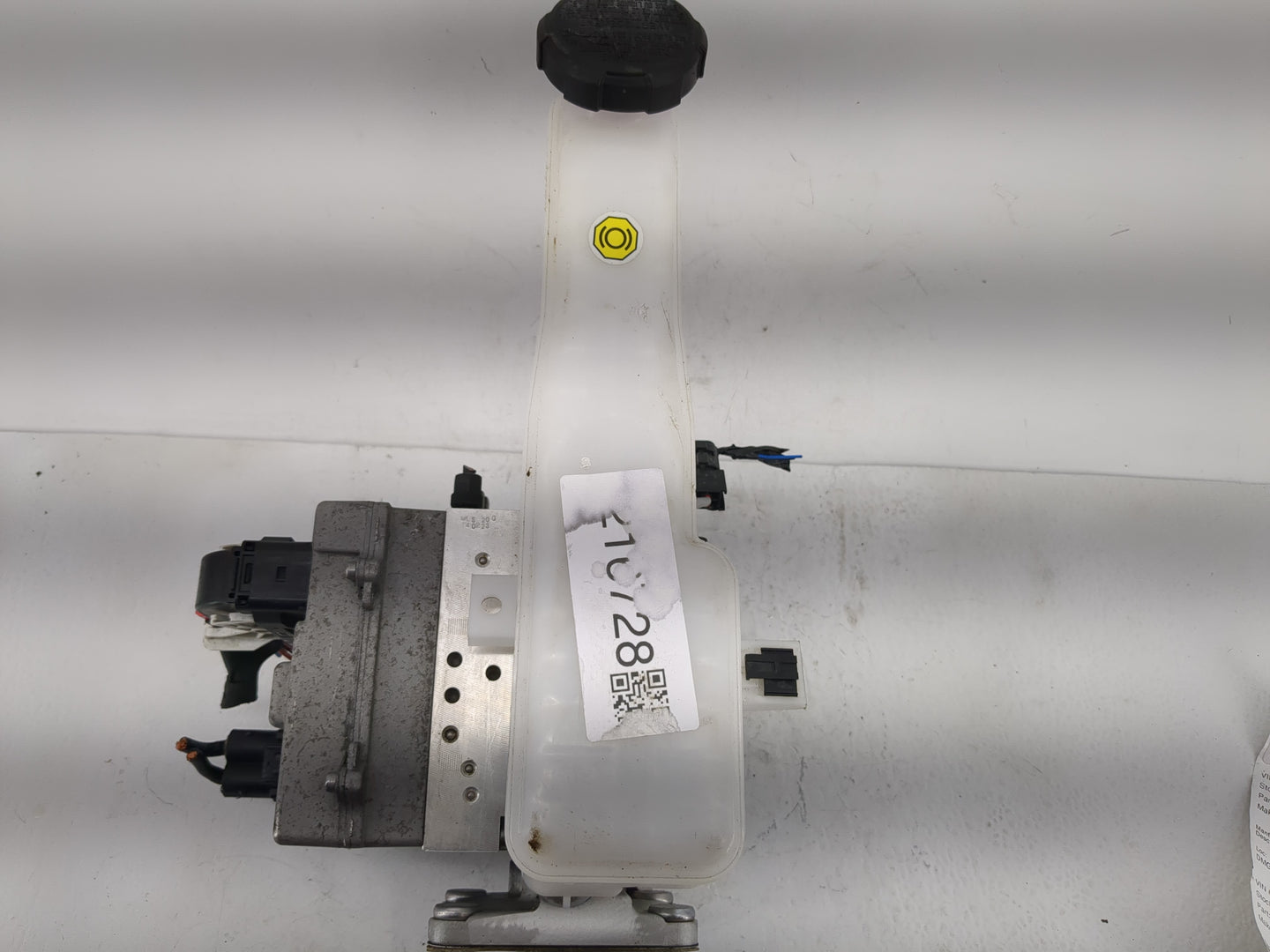 2016-2017 Nissan Altima ABS Pump Control Module Replacement Fits Fits 2016 2017 OEM Used Auto Parts - Oemusedautoparts1.com