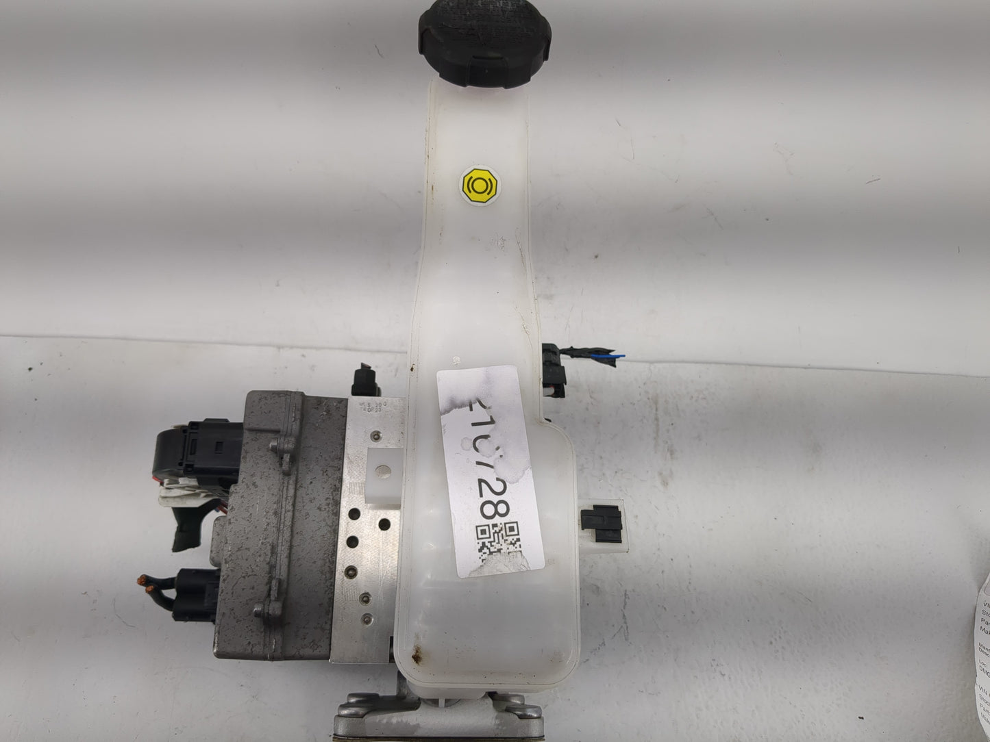 2016-2017 Nissan Altima ABS Pump Control Module Replacement Fits Fits 2016 2017 OEM Used Auto Parts - Oemusedautoparts1.com