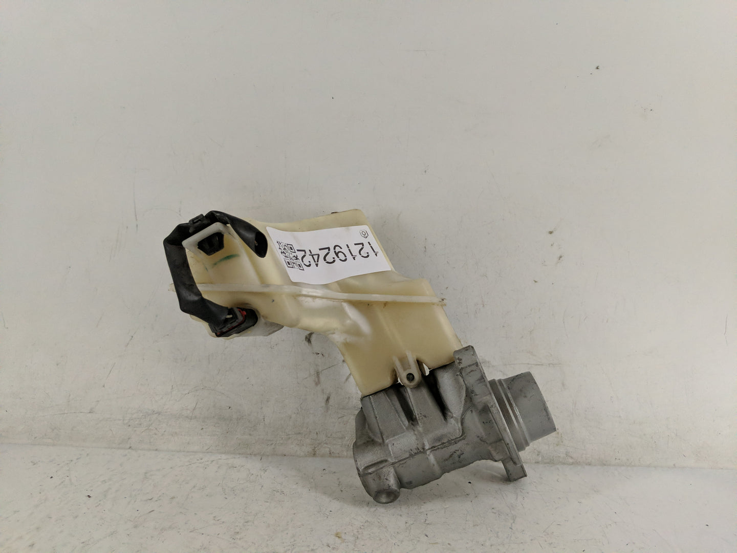 2013-2018 Nissan Altima Brake Master Cylinder 1219242 - Oemusedautoparts1.com