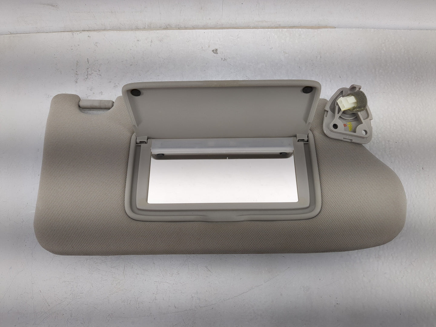 2013-2018 Nissan Altima Sun Visor Shade Replacement Passenger Right Mirror Fits Fits 2013 2014 2015 2016 2017 2018 OEM Used 