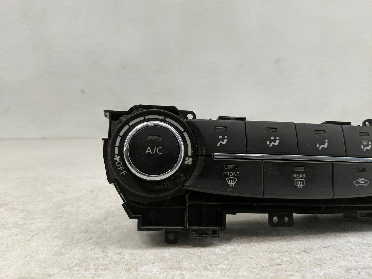 2016-2018 Nissan Altima Climate Control Module Temperature AC/Heater Replacement Fits Fits 2016 2017 2018 OEM Used Auto Part
