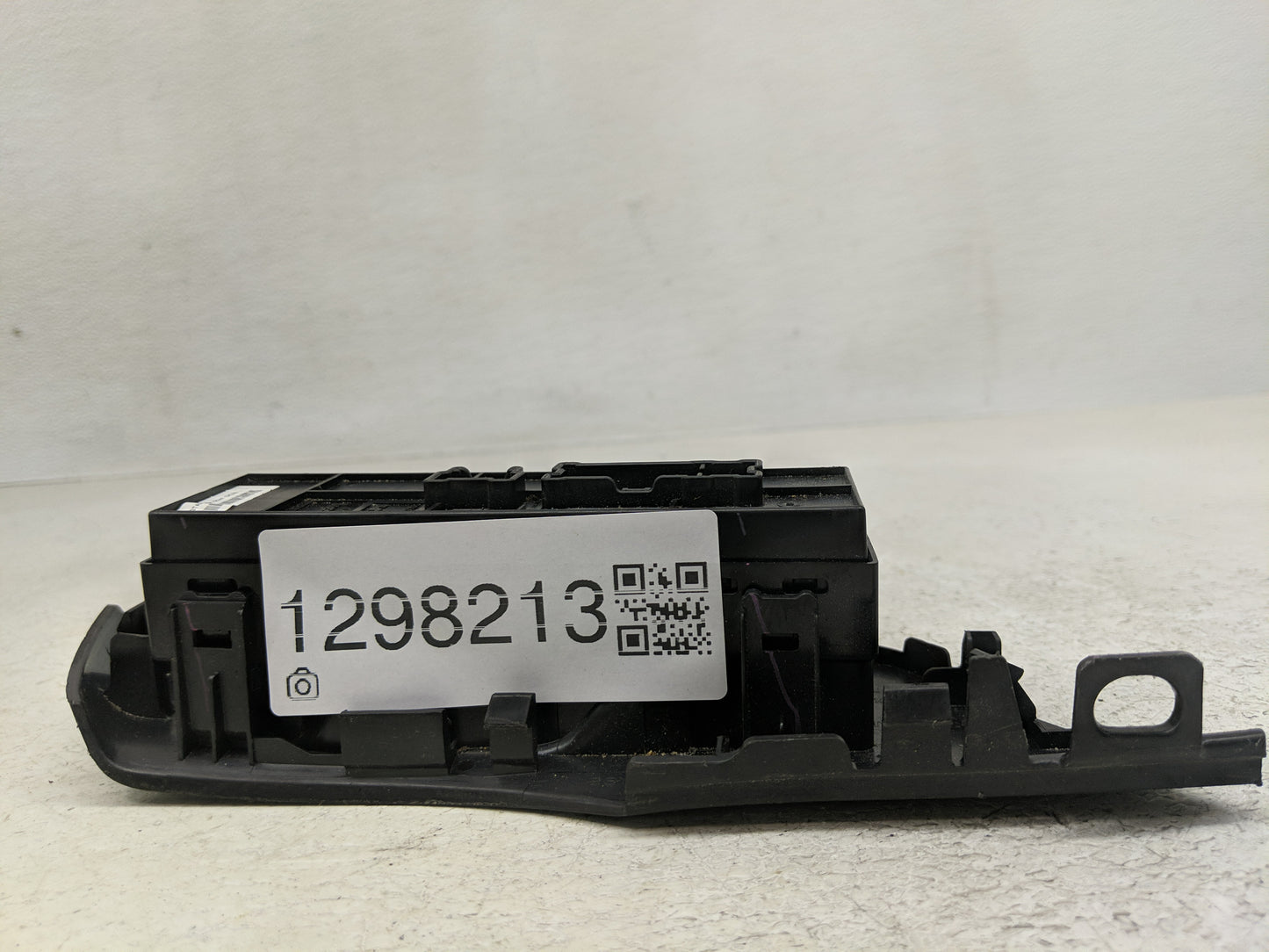 2013-2018 Nissan Altima Master Power Window Switch Replacement Driver Side Left P/N:25401 3TA5A Fits OEM Used Auto Parts - O