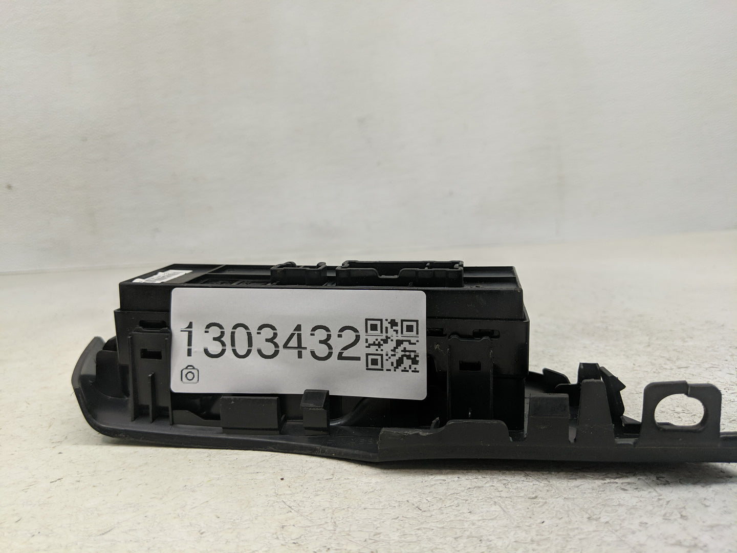 2013-2018 Nissan Altima Master Power Window Switch Replacement Driver Side Left P/N:25401 3TA5A Fits OEM Used Auto Parts - O