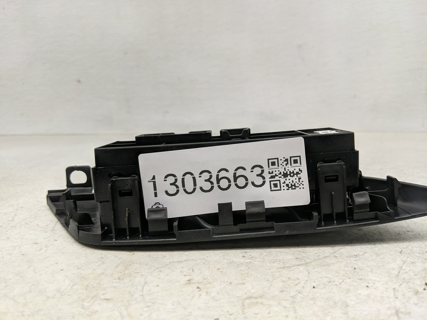 2013-2018 Nissan Altima Master Power Window Switch Replacement Driver Side Left P/N:25401 3TA5A Fits OEM Used Auto Parts - O