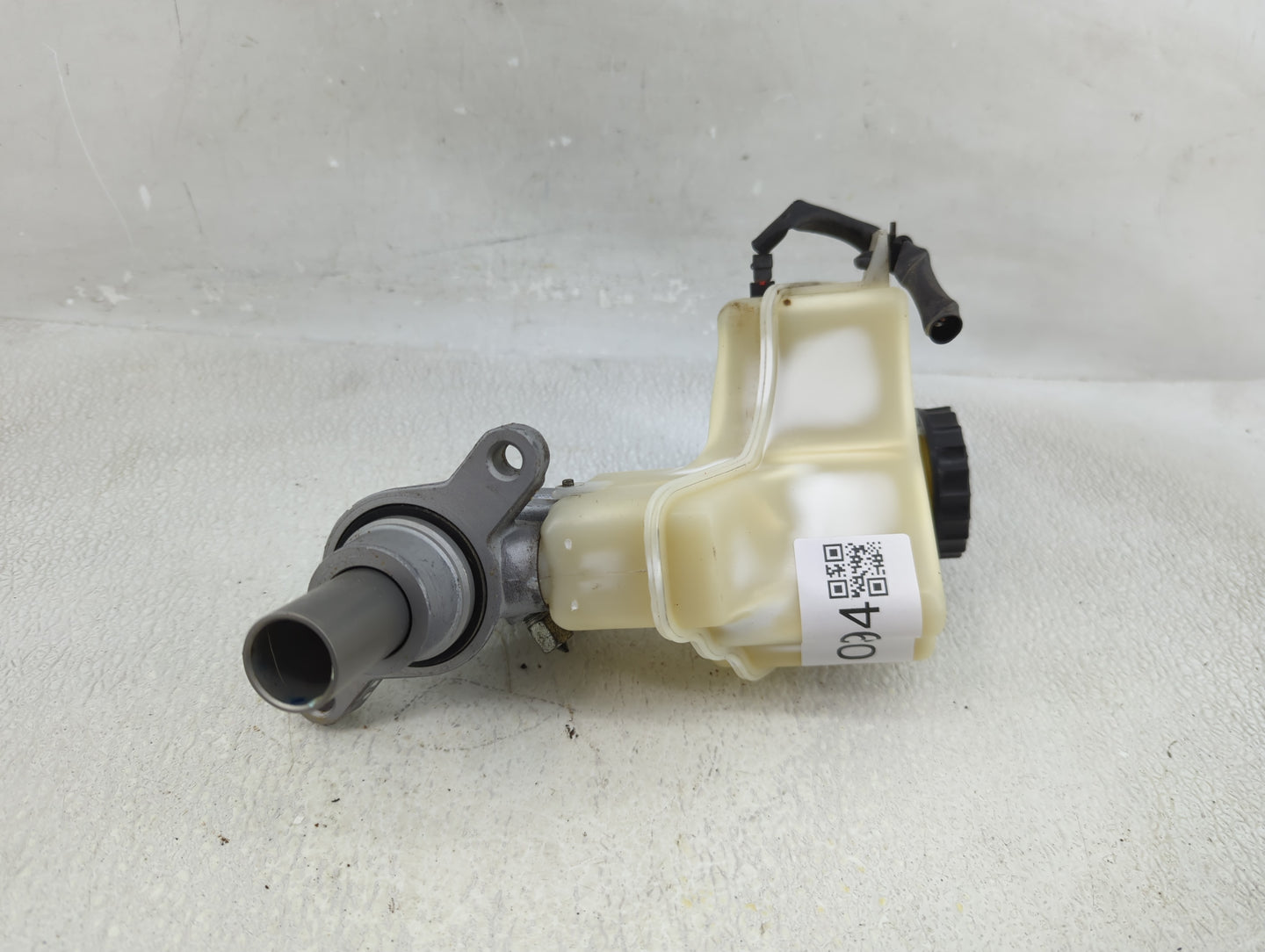 2013-2018 Nissan Altima Brake Master Cylinder 1310394 - Oemusedautoparts1.com