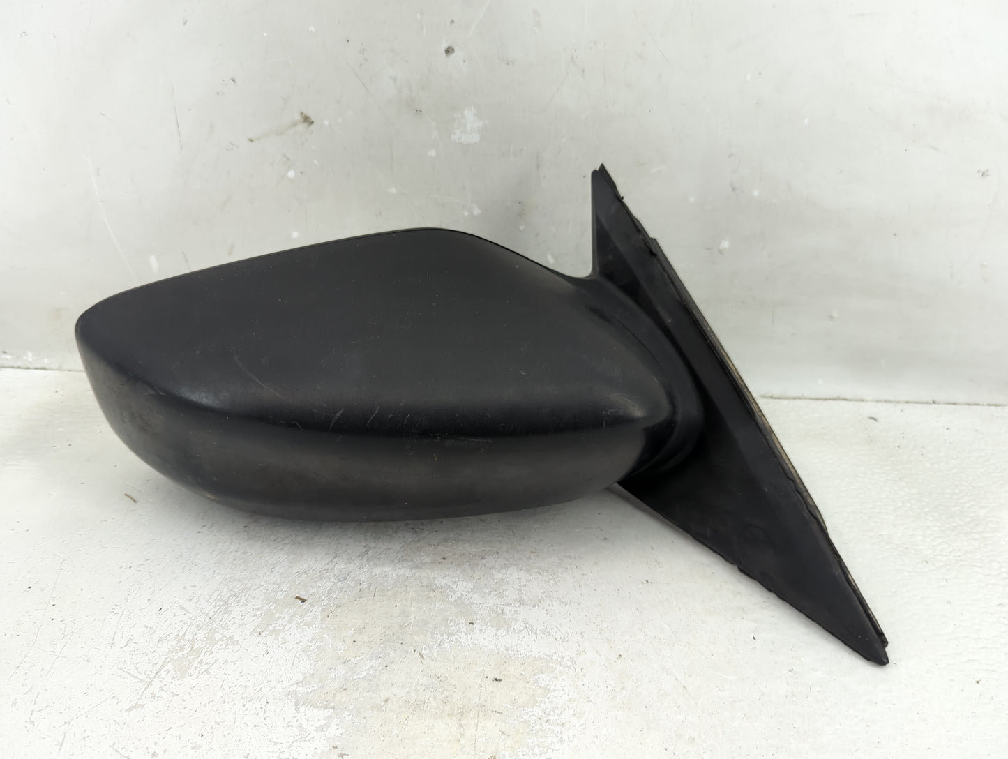 2013-2018 Nissan Altima Passenger Side View Mirror - Right Door Mirror OEM Used - Oemusedautoparts1.com