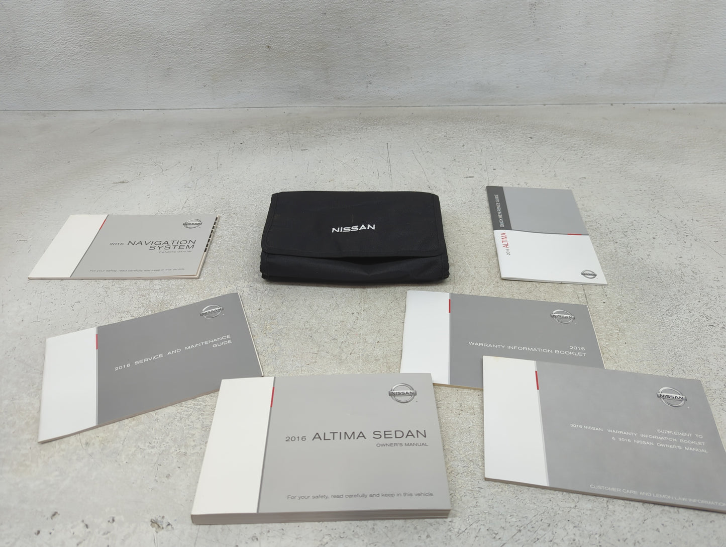 2016 Nissan Altima Owners Manual Book Guide P/N:OM16EA-0L33U0 OEM Used Auto Parts - Oemusedautoparts1.com