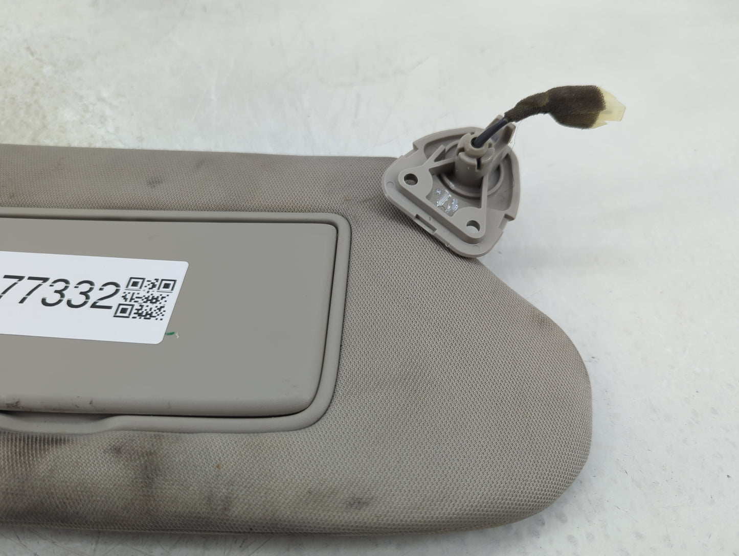 2013-2018 Nissan Altima Sun Visor Shade Replacement Passenger Right Mirror Fits Fits 2013 2014 2015 2016 2017 2018 OEM Used 