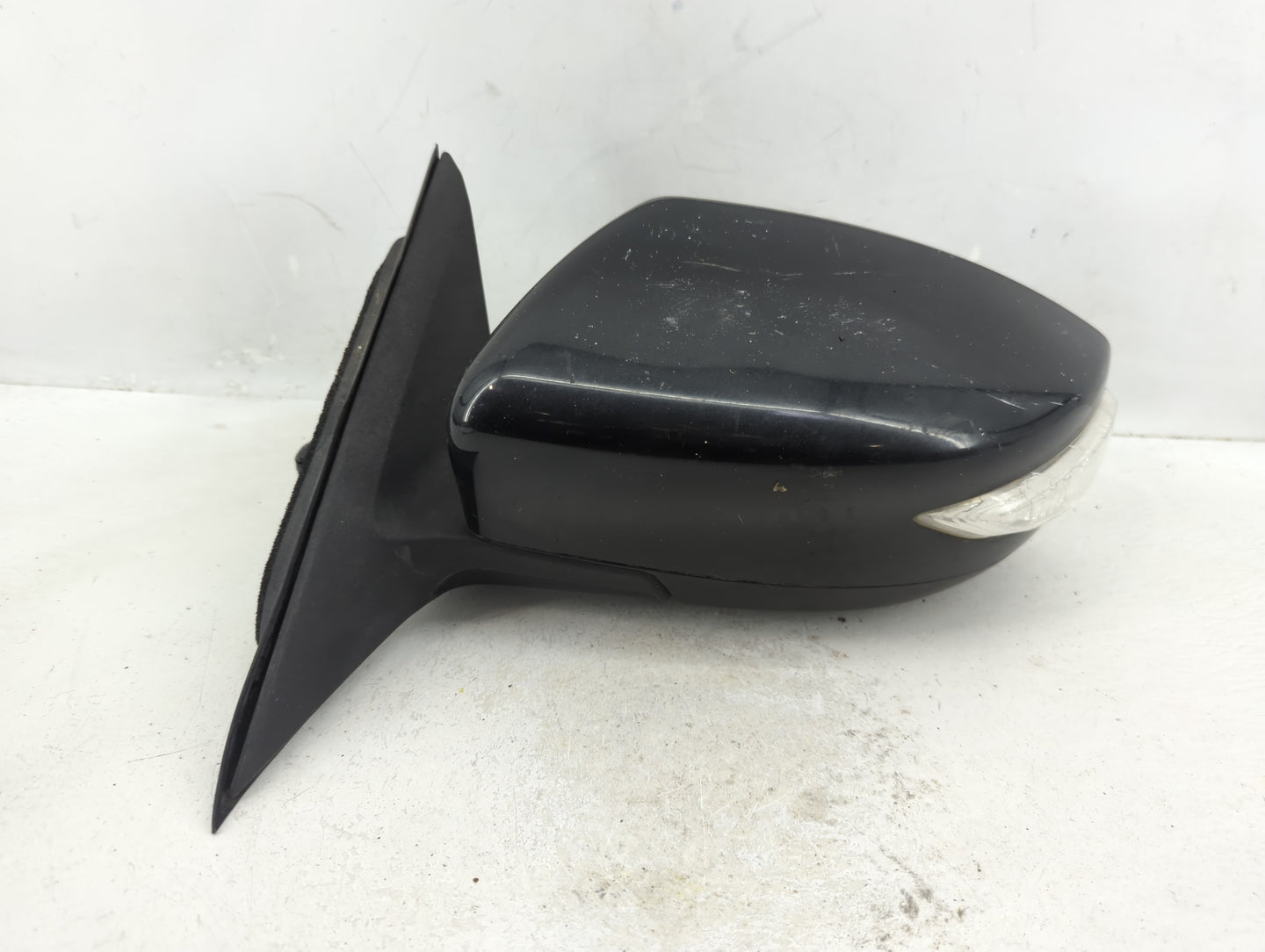 2013-2018 Nissan Altima Driver Side View Mirror - Left Door Mirror OEM Used - Oemusedautoparts1.com