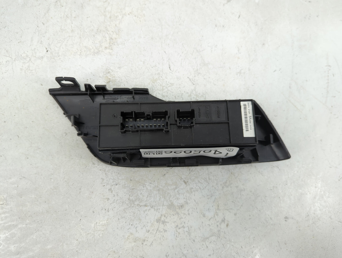 2013-2018 Nissan Altima Master Power Window Switch Replacement Driver Side Left P/N:25401 3TA5A Fits OEM Used Auto Parts - O